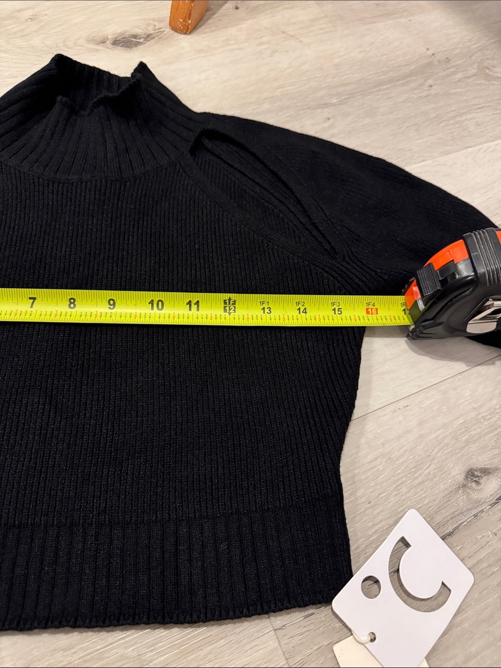 Commense NWT Black Cutout Turtleneck Cropped Sweater - Picture 6 of 7